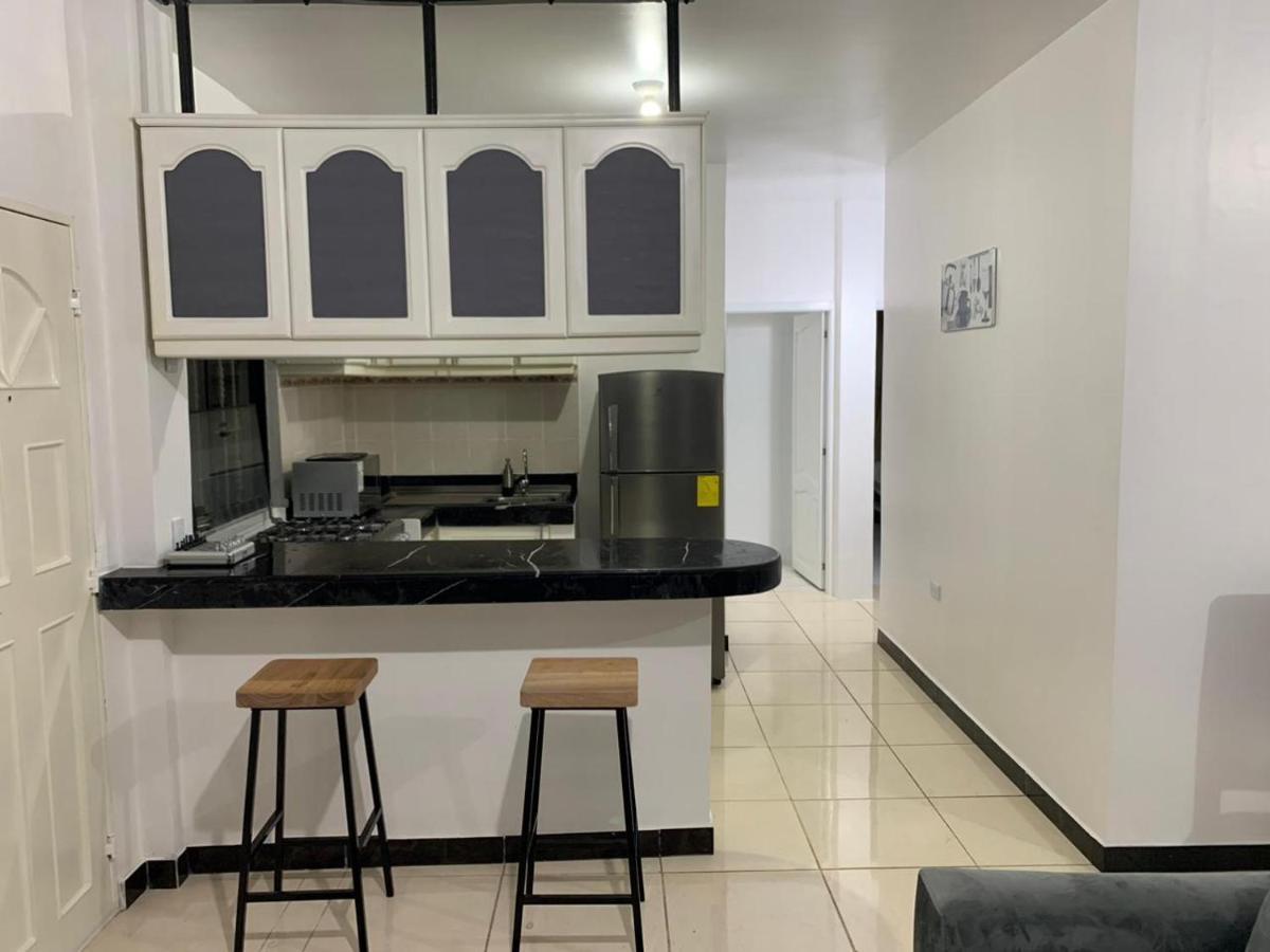 Comfortable 3-Bedroom Apartment, Close To The American Consulate Guayaquil Extérieur photo